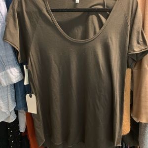 New with tags Wilfred t-shirt